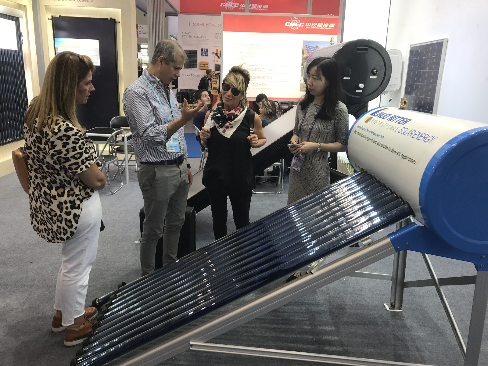 170418 NG电子游戏瑞特参展第121届广交会 新品上线打造太阳能综合应用国家品牌3.jpg